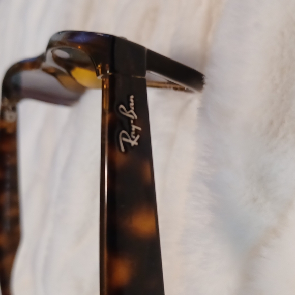 Ray Ban Wayfarer sunglasses - Picture 2 of 4